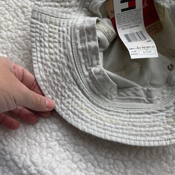 NWT Tommy Hilfiger bucket hats - Picture 6 of 10